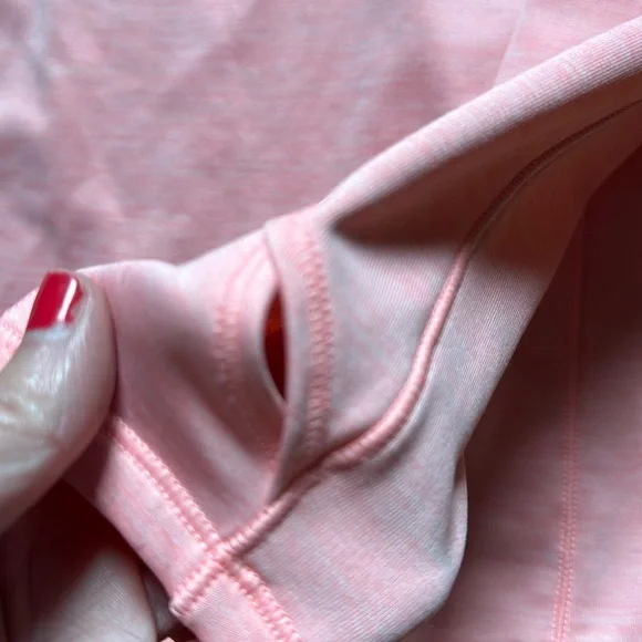 Under Armour sweatshirt size medium. - Picture 4 of 5